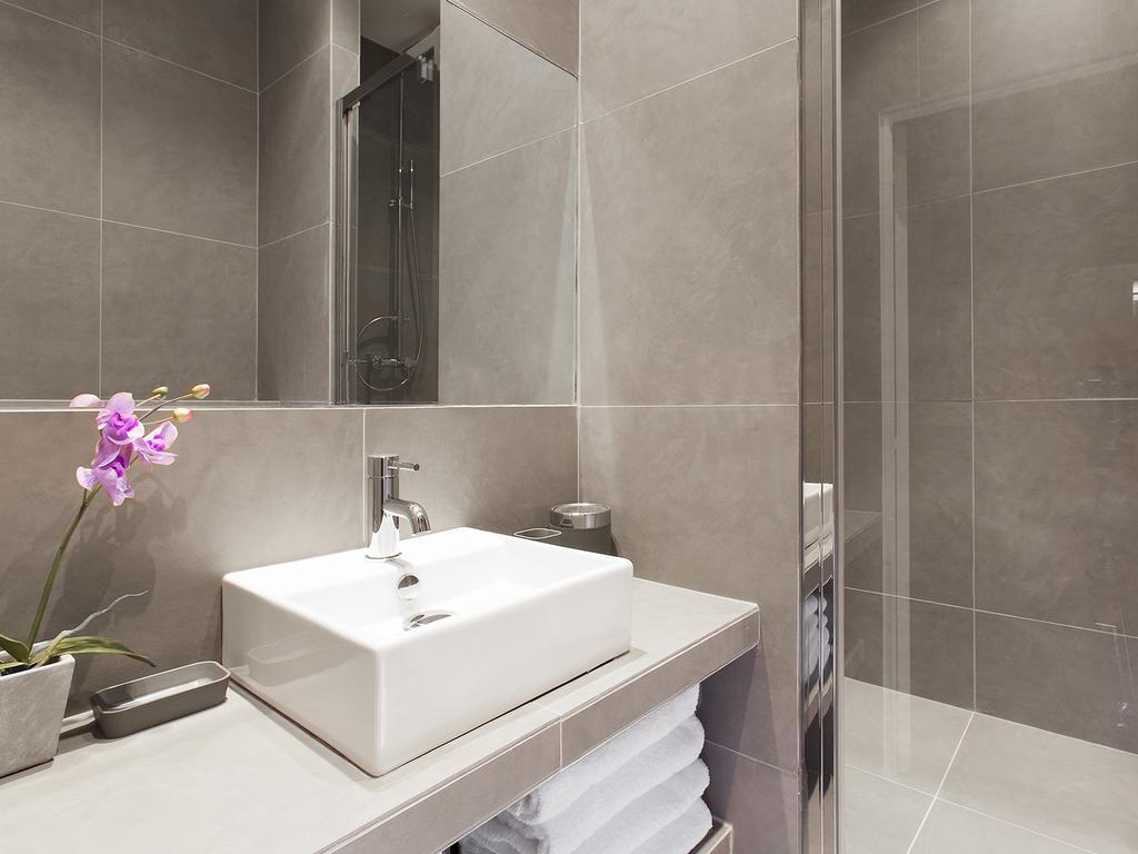 Livinparis - Luxury 3 Bedrooms Grands-Boulevards I Стая снимка